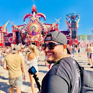 Meet your Posher, Nicholas